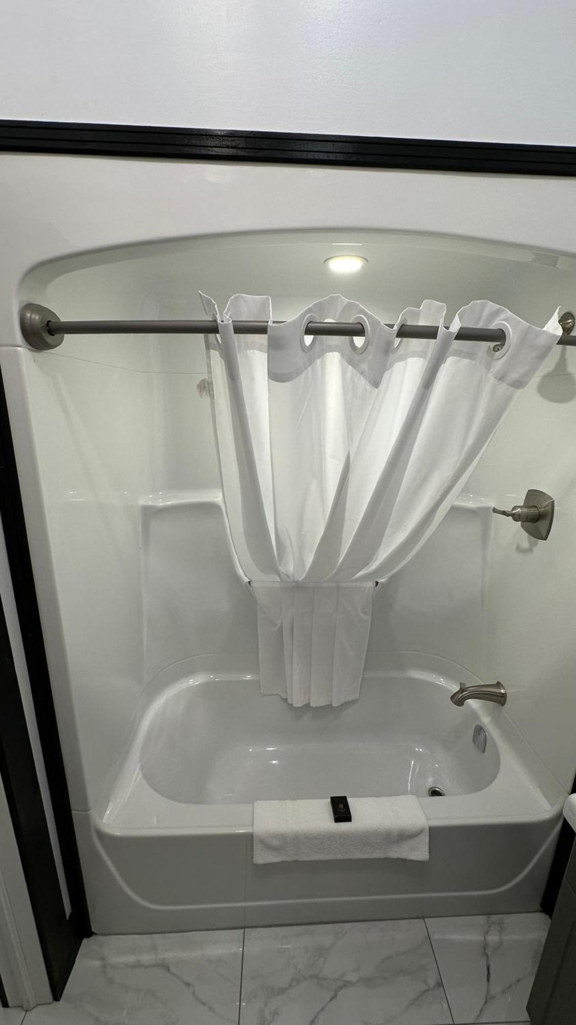 Motel 7 Inn & Suites Beresford Εξωτερικό φωτογραφία