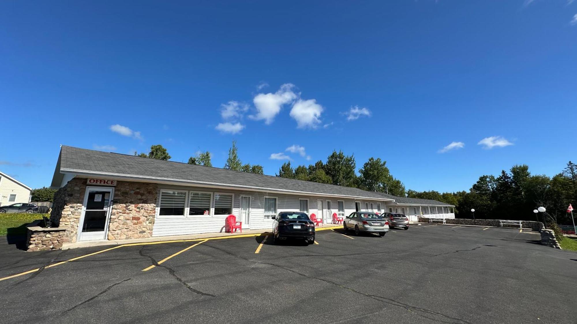 Motel 7 Inn & Suites Beresford Εξωτερικό φωτογραφία