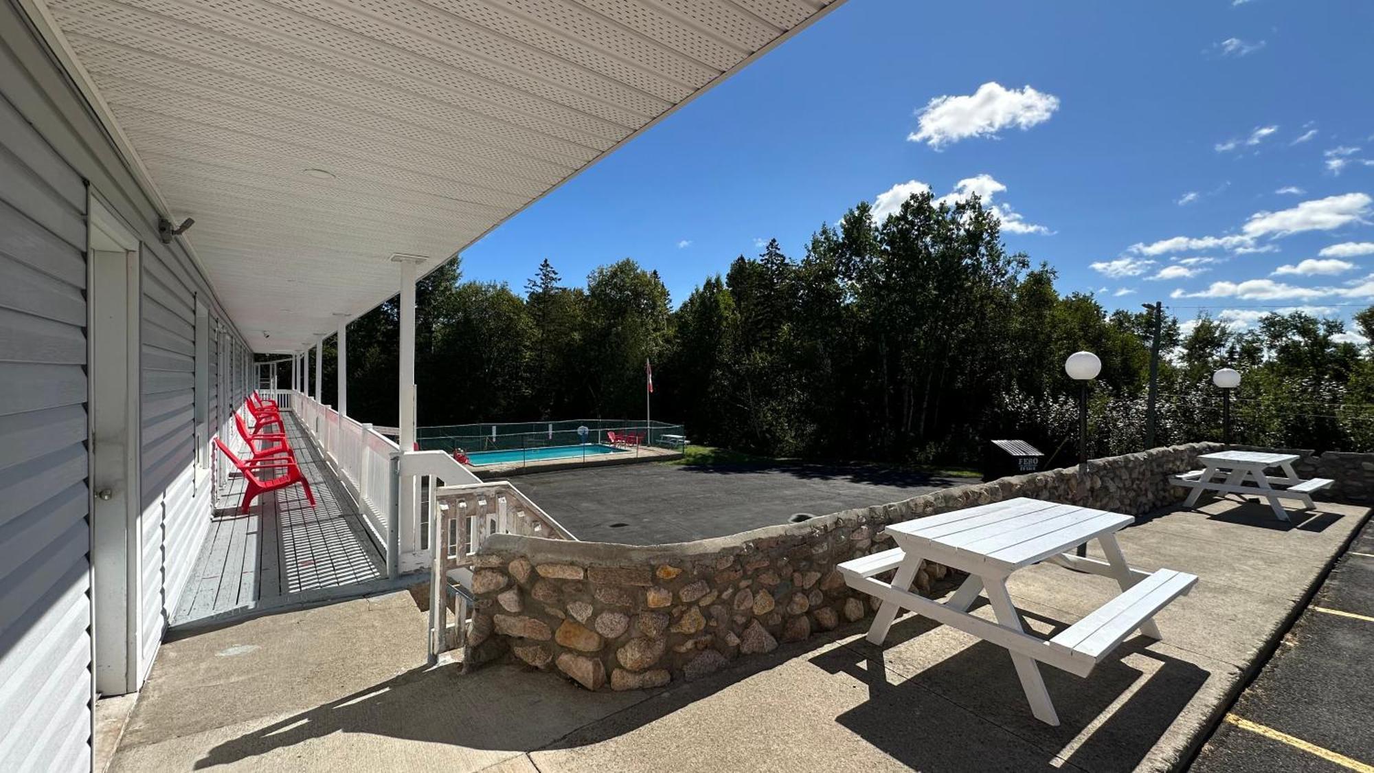 Motel 7 Inn & Suites Beresford Εξωτερικό φωτογραφία