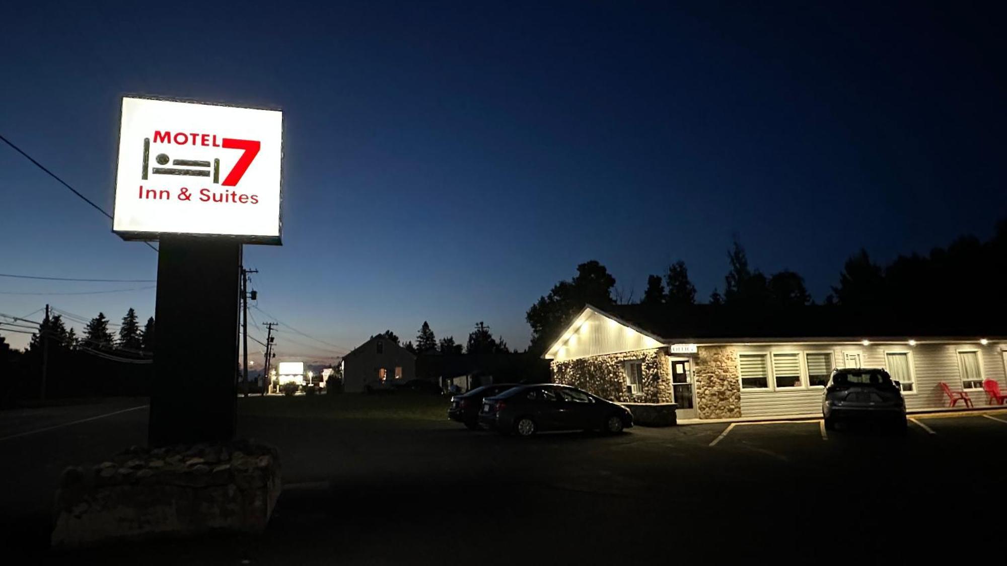 Motel 7 Inn & Suites Beresford Εξωτερικό φωτογραφία