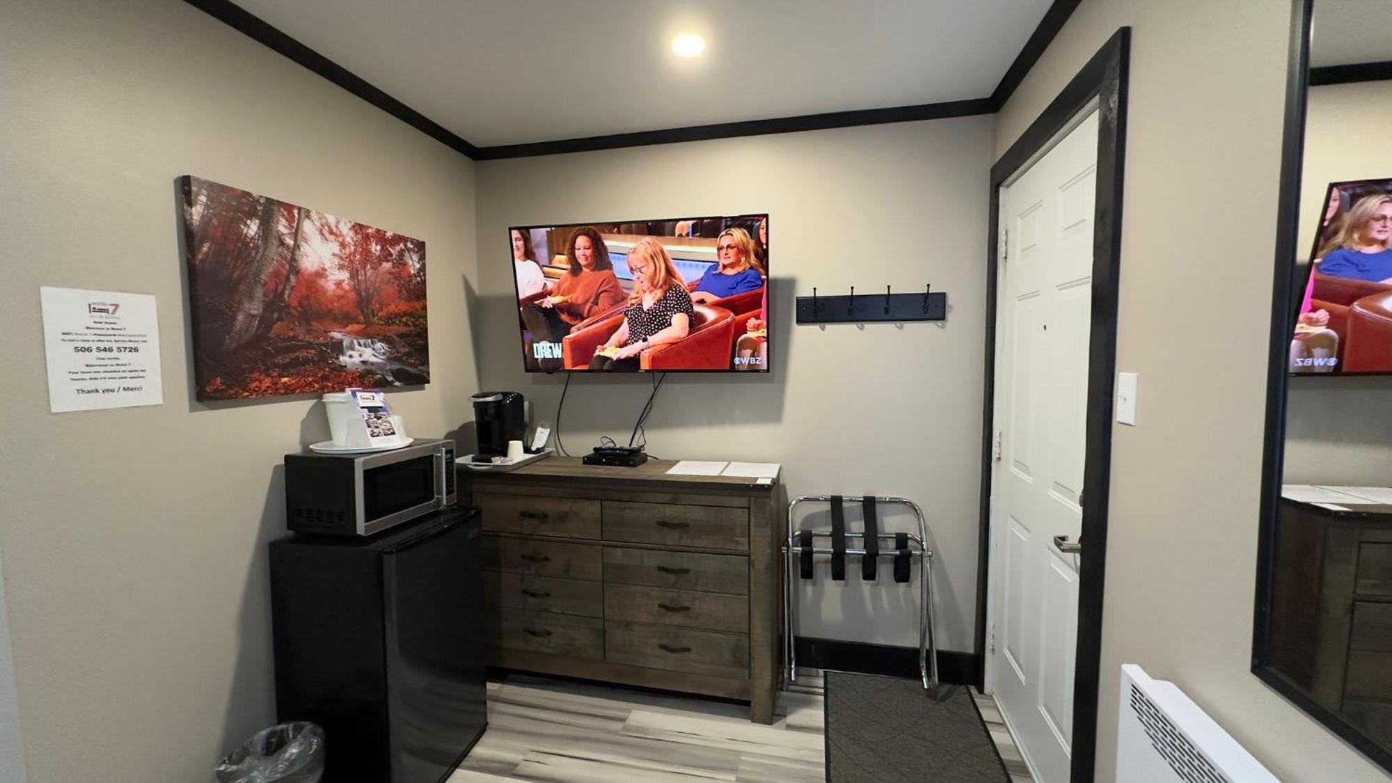 Motel 7 Inn & Suites Beresford Εξωτερικό φωτογραφία