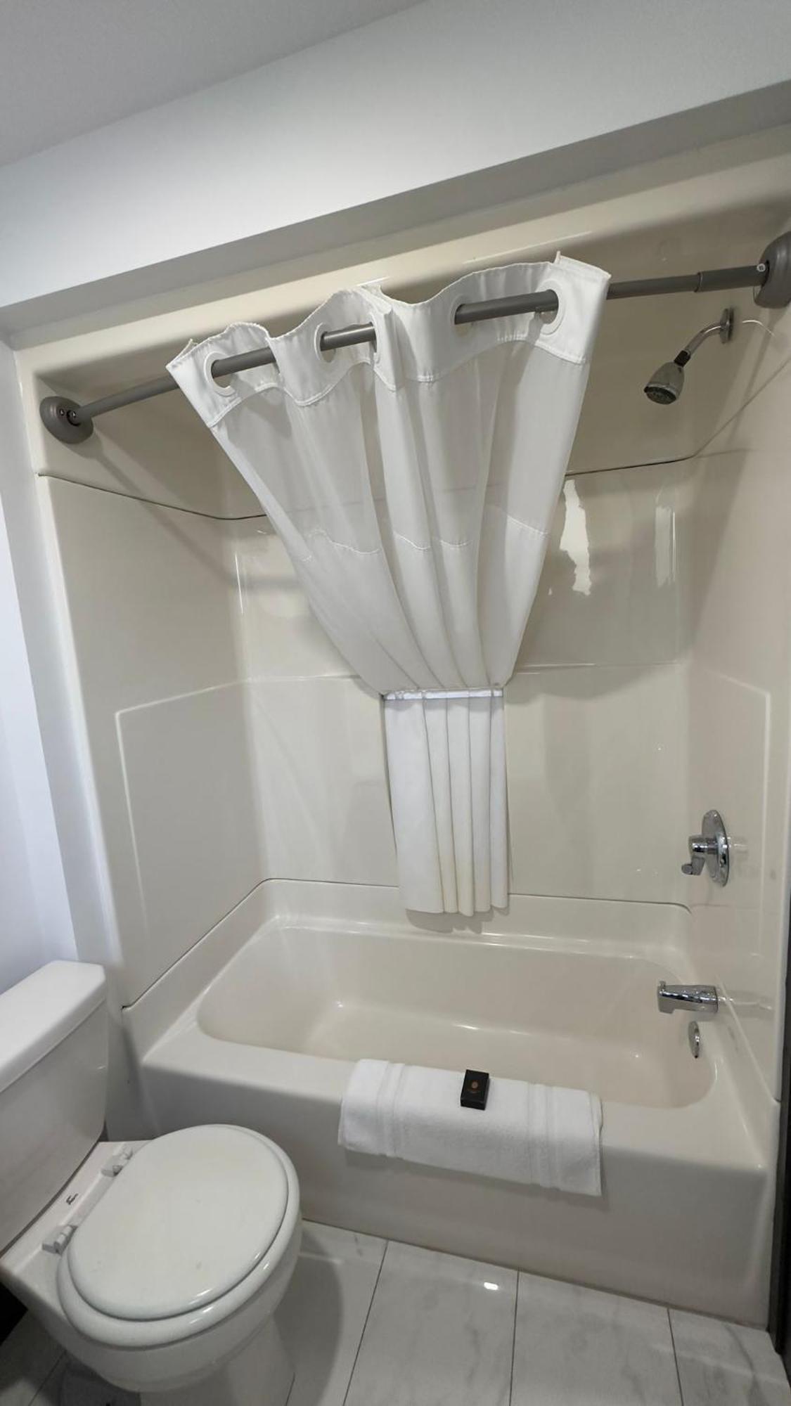 Motel 7 Inn & Suites Beresford Εξωτερικό φωτογραφία