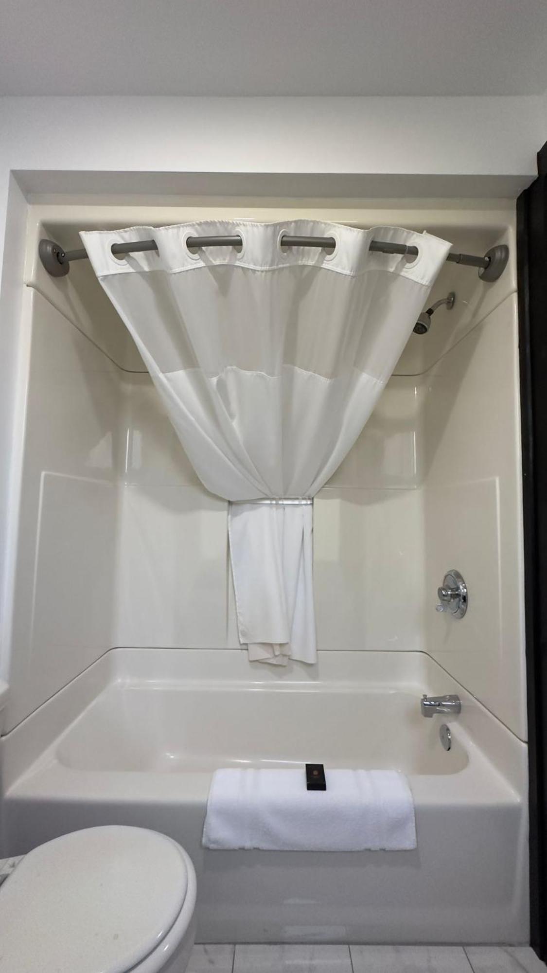 Motel 7 Inn & Suites Beresford Εξωτερικό φωτογραφία